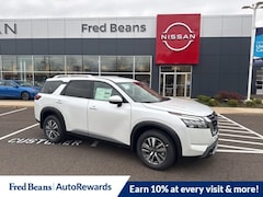 2025 Nissan Pathfinder SL SUV