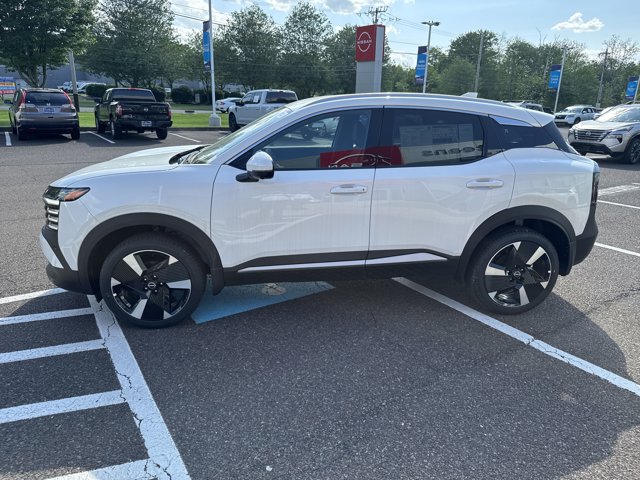2025 Nissan Kicks SR photo 4