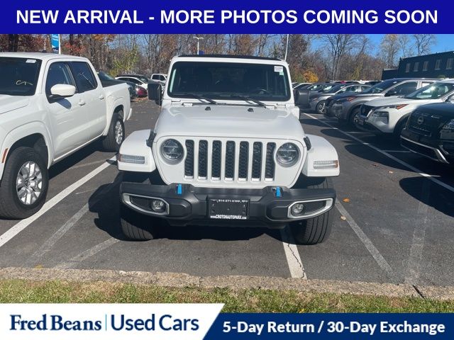 2022 Jeep Wrangler Unlimited Sahara 4xe photo 2