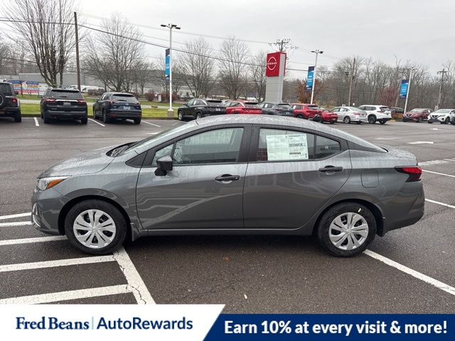 2025 Nissan Versa 1.6 S photo 3