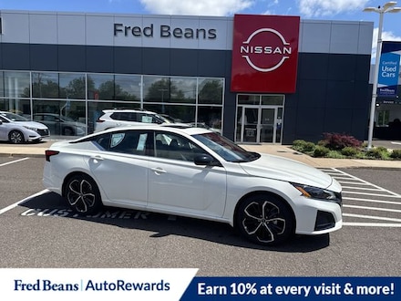 2025 Nissan Altima SR Sedan
