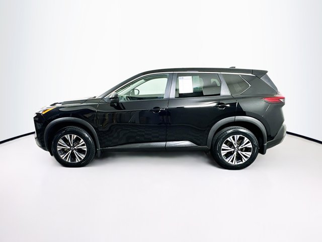 2022 Nissan Rogue SV photo 4
