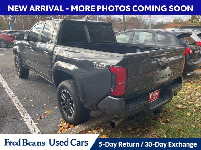 2024 Toyota Tacoma TRD Sport 4x4 photo 3