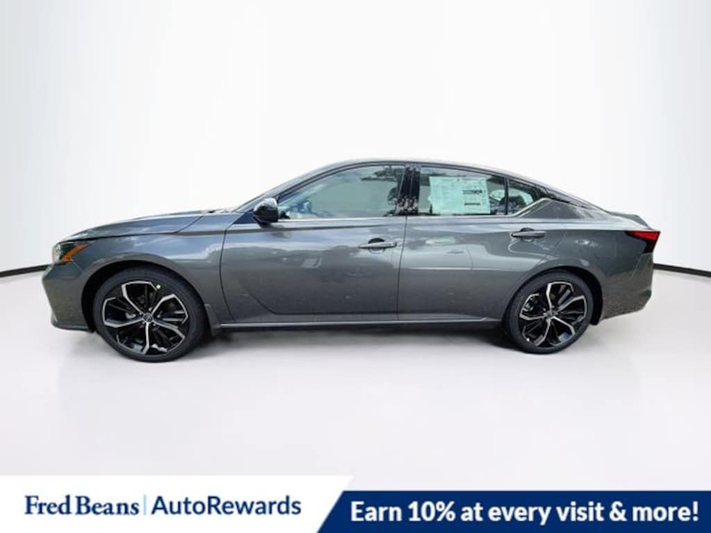 New 2026 Nissan Altima SR Sedan