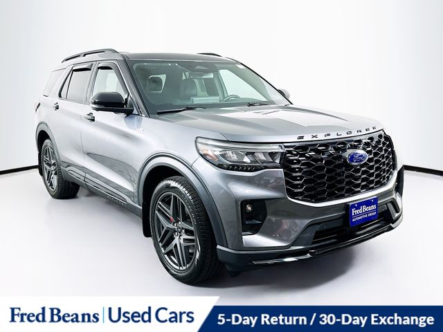2025 Ford Explorer ST-LINE 4WD (PL535)'s photo