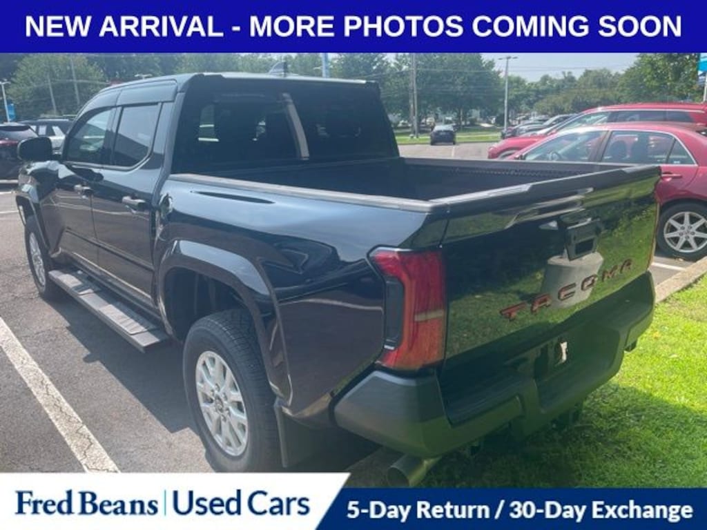 Used 2024 Toyota Tacoma SR Truck Double Cab
