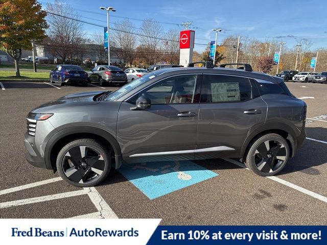 2026 Nissan Kicks SR photo 4