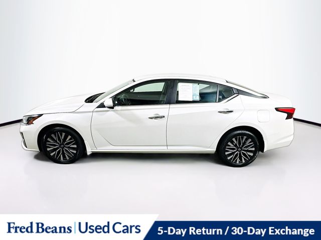 2023 Nissan Altima 2.5 SV photo 3