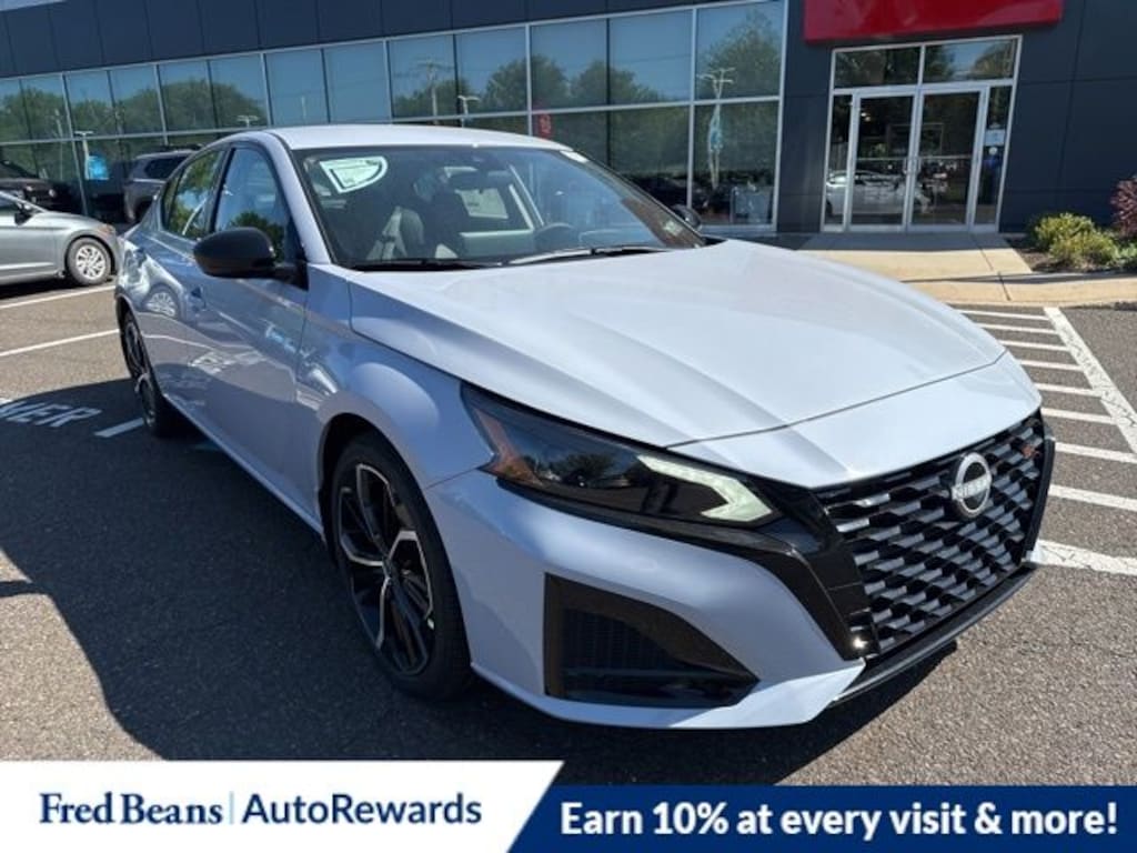 New 2026 Nissan Altima SR Sedan