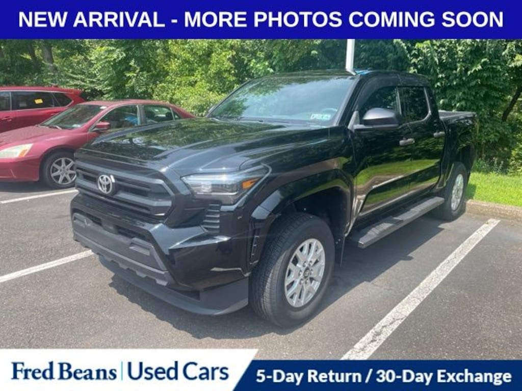 Used 2024 Toyota Tacoma SR Truck Double Cab