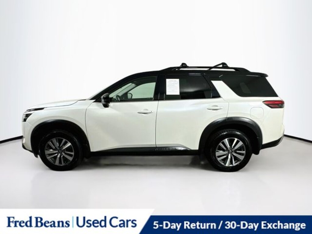 Used 2024 Nissan Pathfinder SL SUV