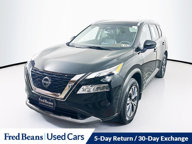 2022 Nissan Rogue SV photo 2
