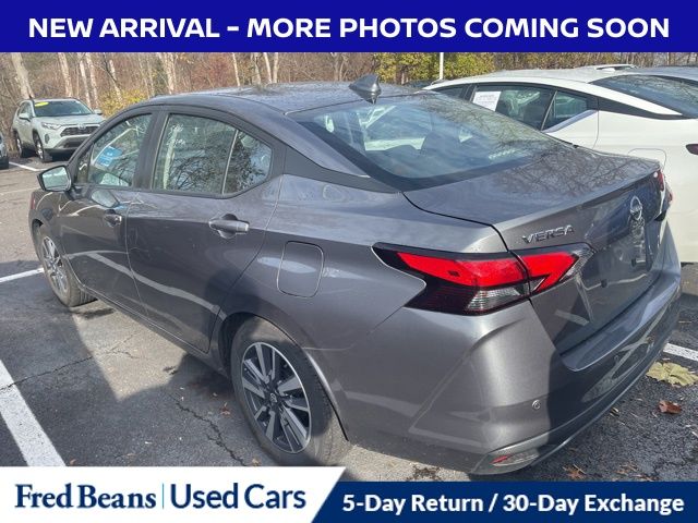 2023 Nissan Versa 1.6 SV photo 4