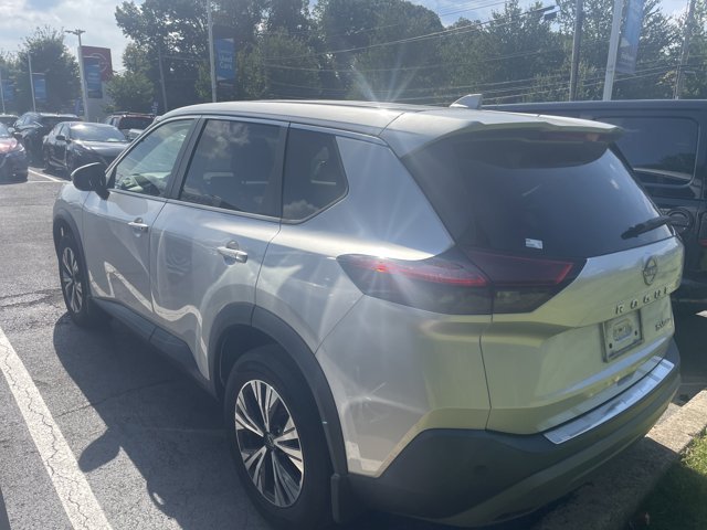 2022 Nissan Rogue SV photo 4