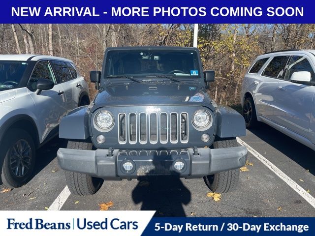 2018 Jeep Wrangler Unlimited Sahara photo 2