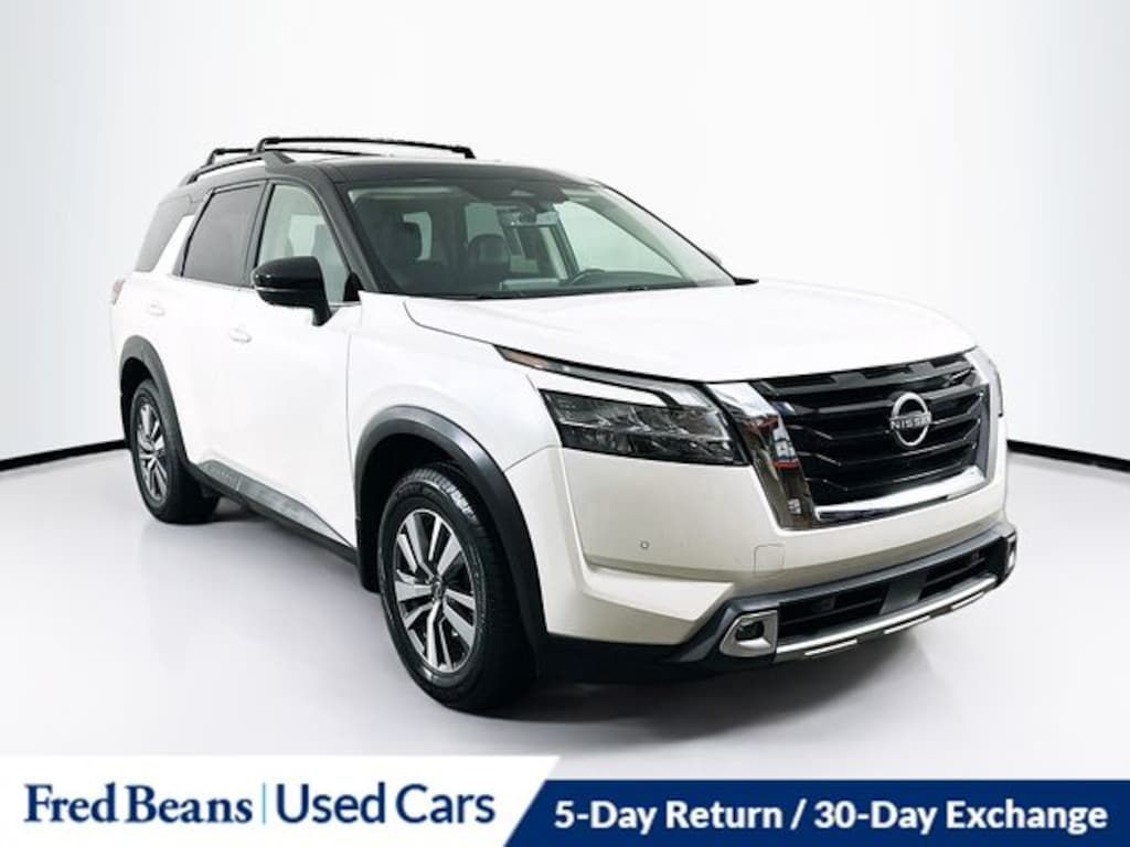 Used 2024 Nissan Pathfinder SL SUV