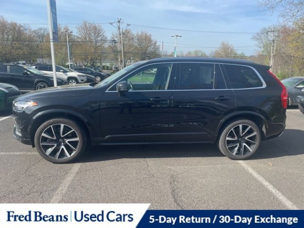 Used 2020 Volvo XC90 T6 Momentum SUV