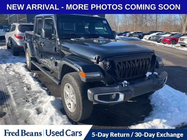 2022 Jeep Gladiator Sport S's photo