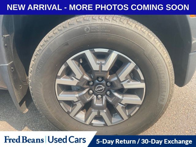 2023 Nissan Frontier SV - Photo 13