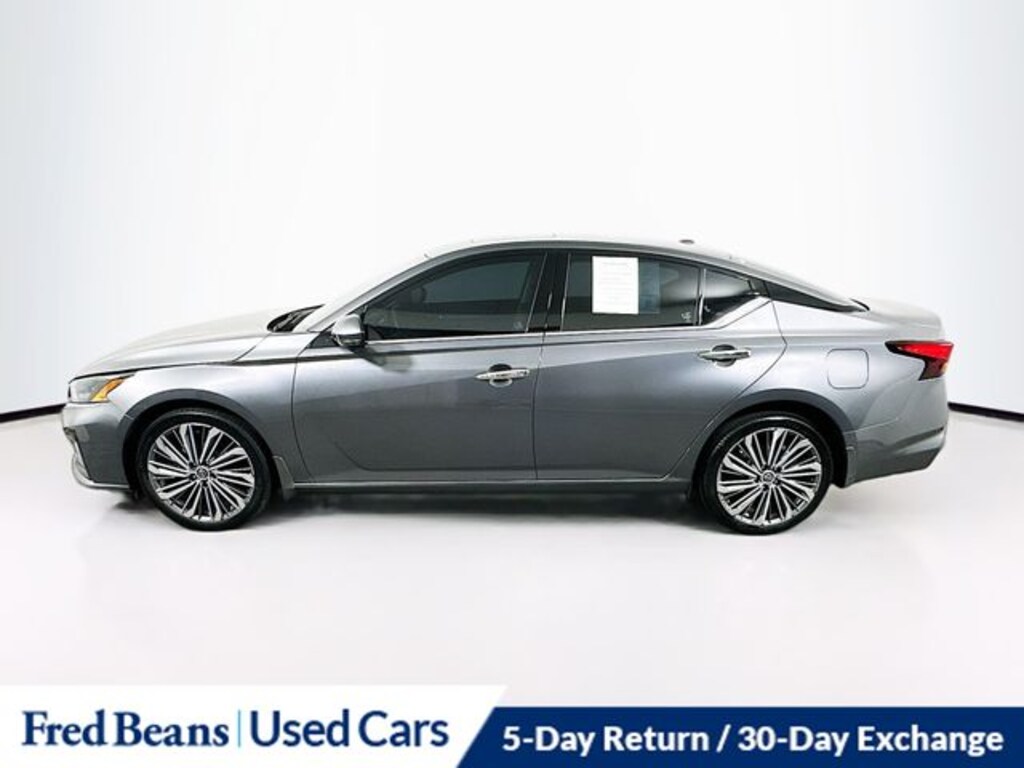Used 2024 Nissan Altima 2.5 SL Sedan