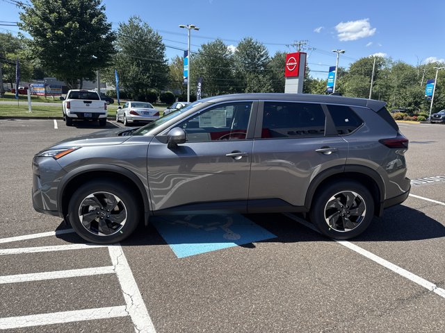 2026 Nissan Rogue SV photo 3