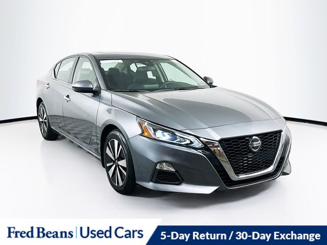 2022 Nissan Altima SV