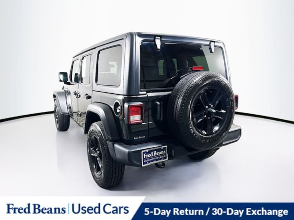 Used 2022 Jeep Wrangler Unlimited Sport Altitude SUV