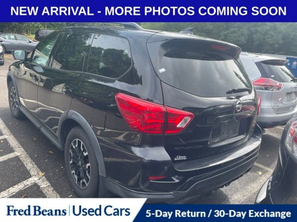 Used 2020 Nissan Pathfinder SL SUV