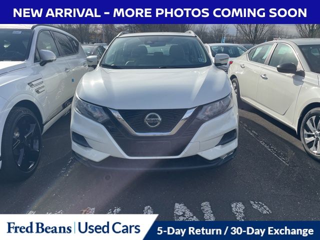 2021 Nissan Rogue Sport SV photo 2