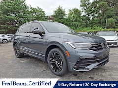 2022 Volkswagen Tiguan 2.0T SE R-Line Black