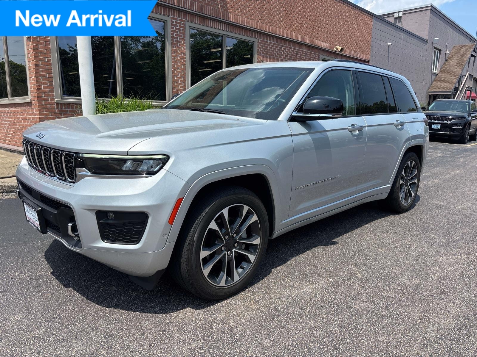 2022 Jeep Grand Cherokee Overland's photo