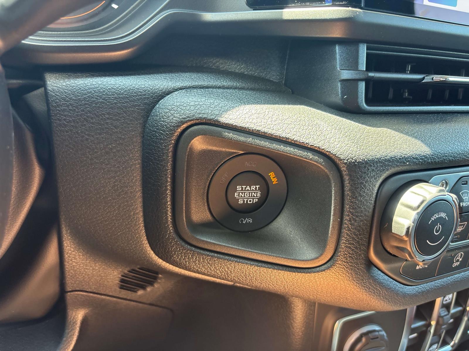 2025 Jeep Wrangler 4-Door Sport S - Photo 12