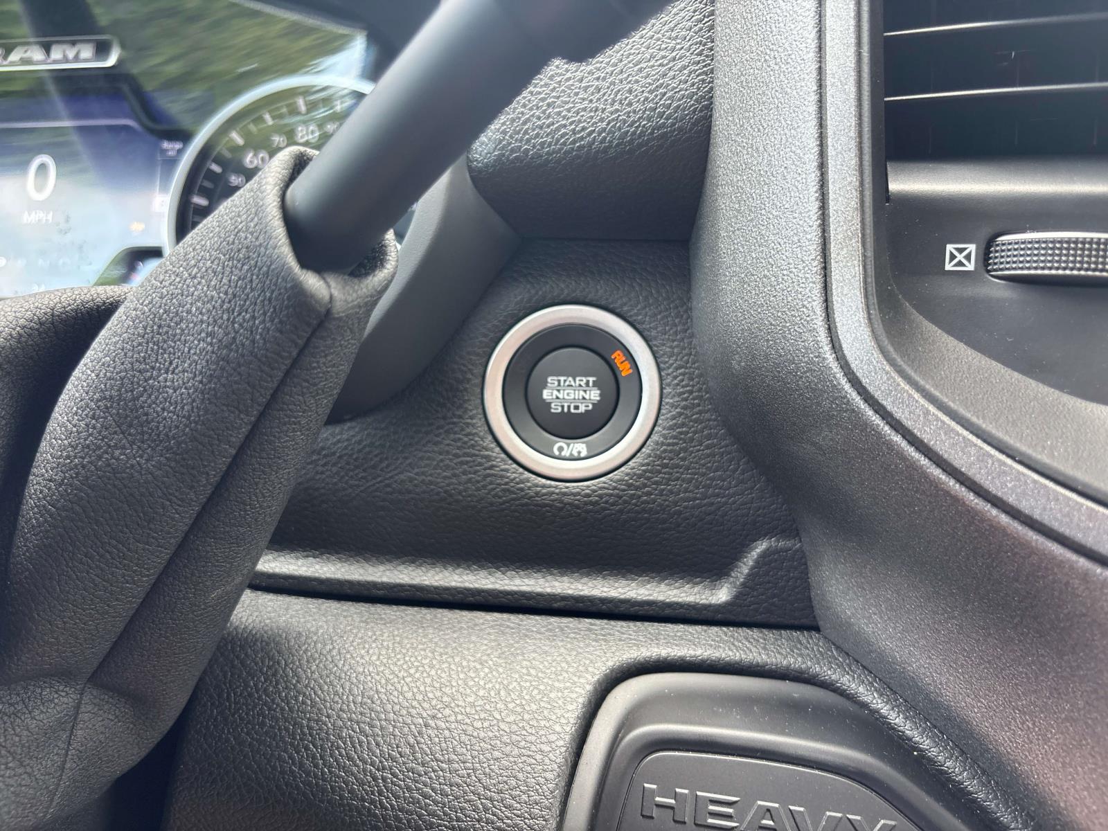 2025 RAM 2500 Tradesman - Photo 12