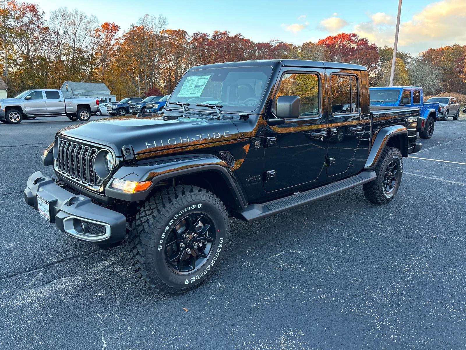 2025 Jeep Gladiator High Tide's photo