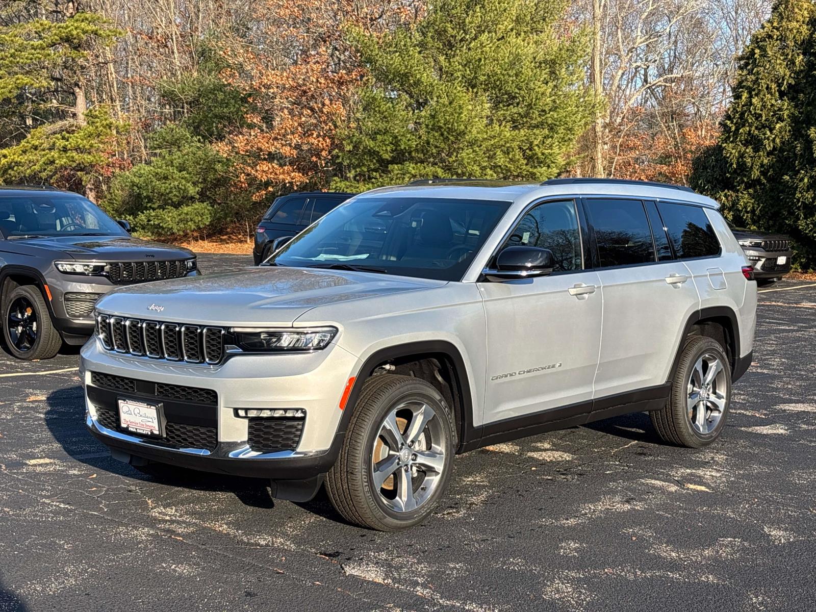 2025 Jeep Grand Cherokee L Limited's photo