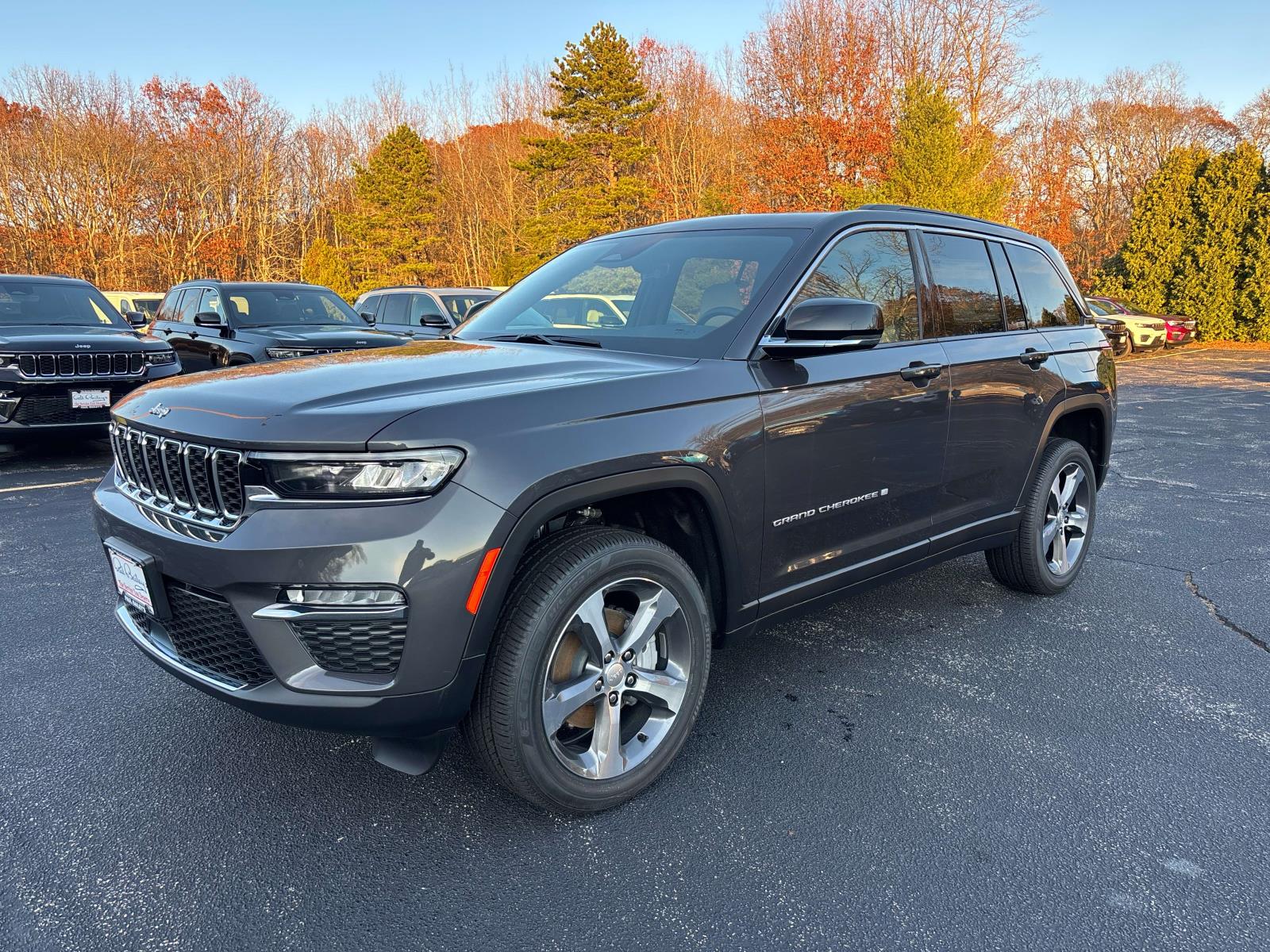 2025 Jeep Grand Cherokee Limited's photo