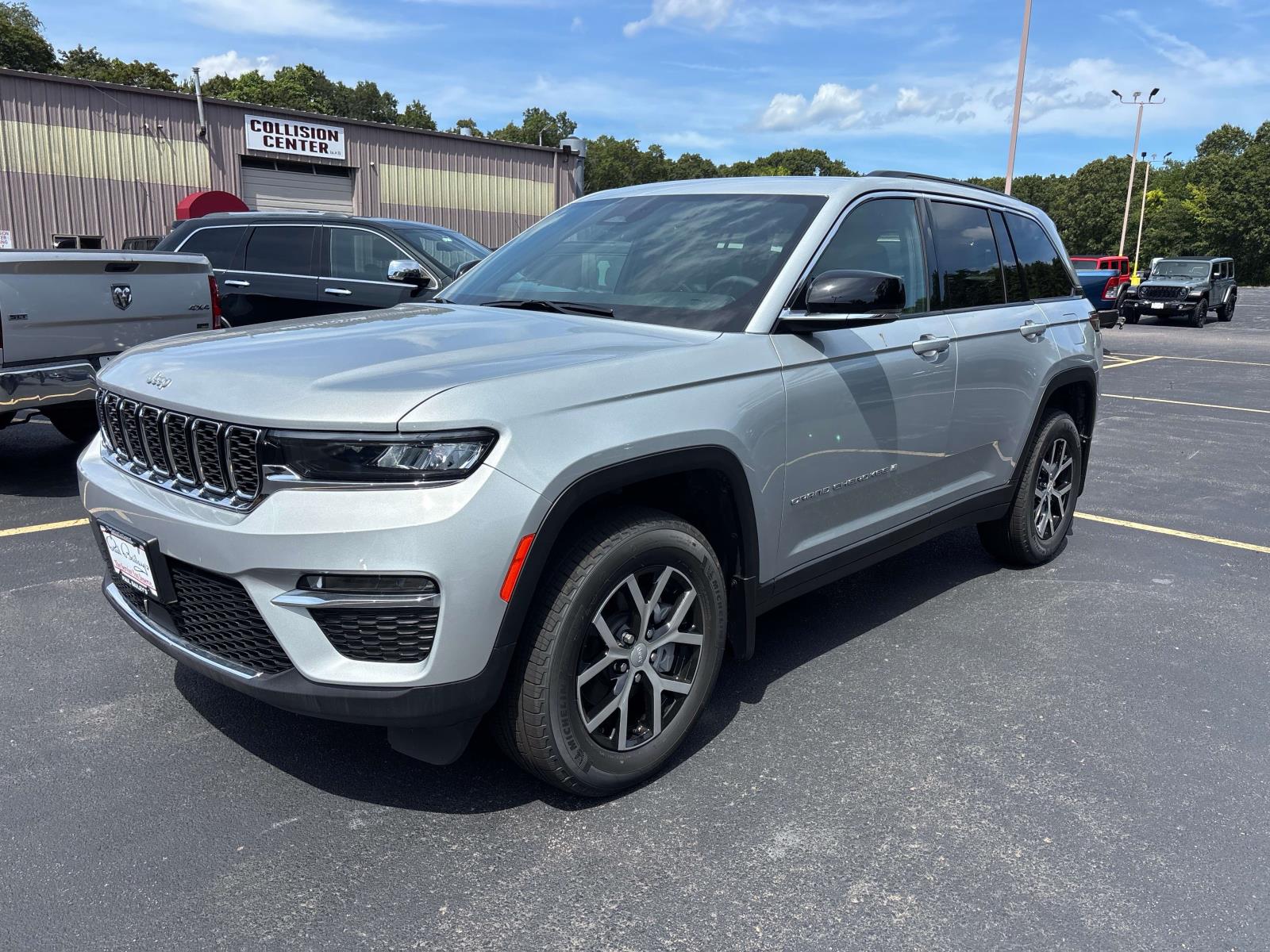 2025 Jeep Grand Cherokee Limited's photo