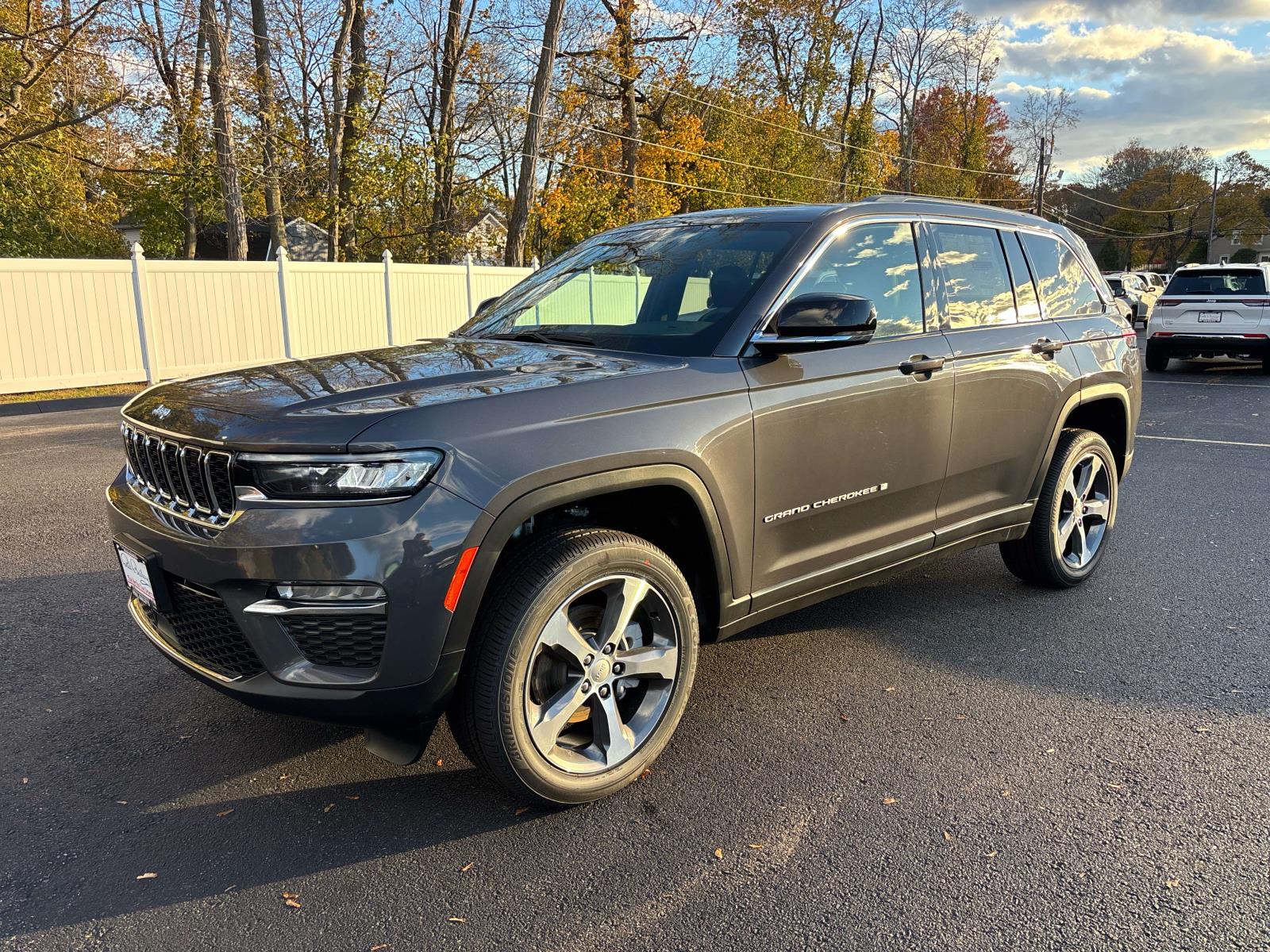2025 Jeep Grand Cherokee Limited's photo