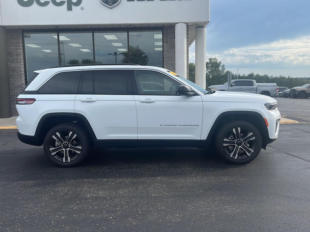 New 2027 Jeep Grand Cher Limited Sport Utility