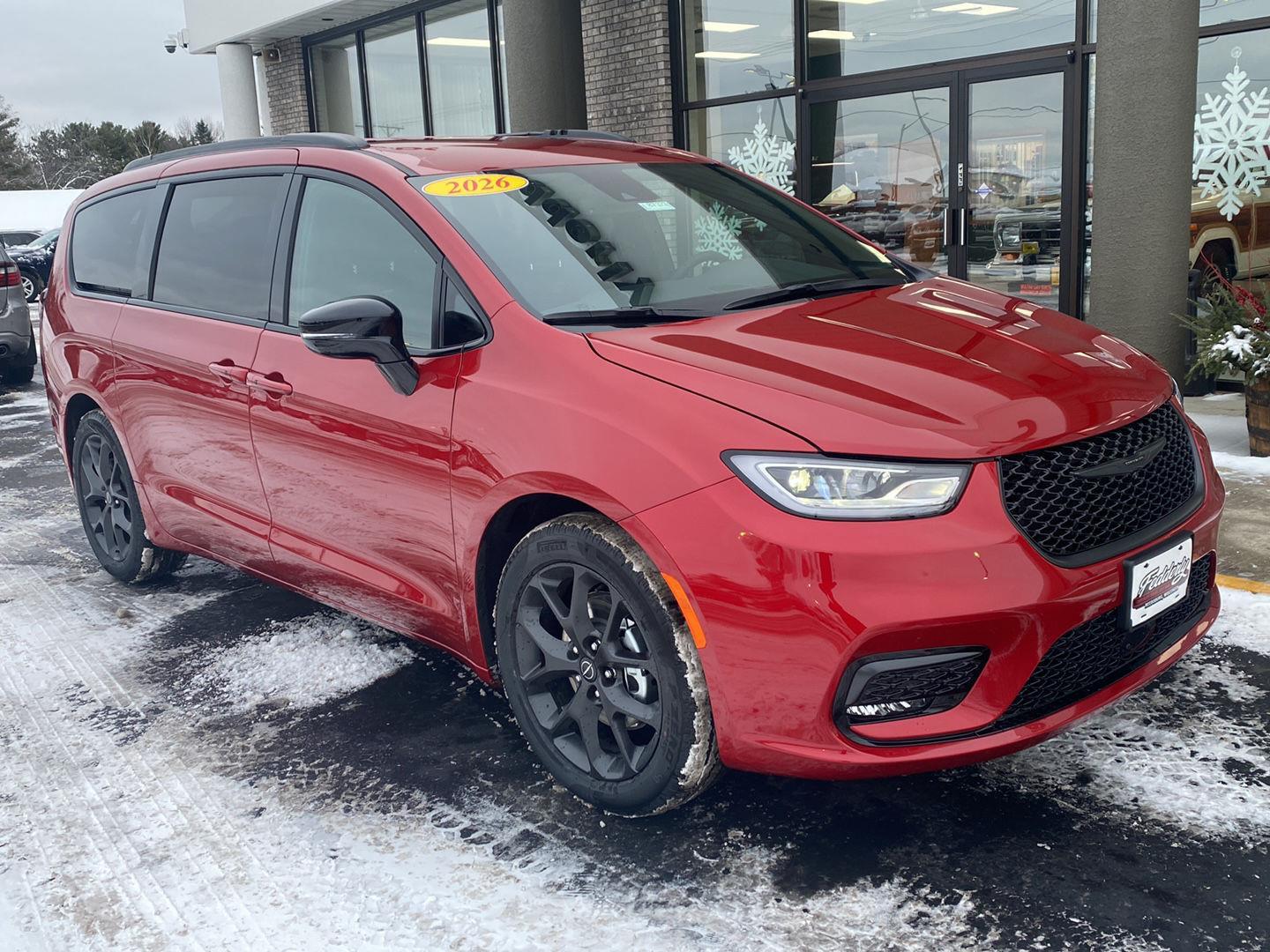 2026 Chrysler Pacifica Select's photo