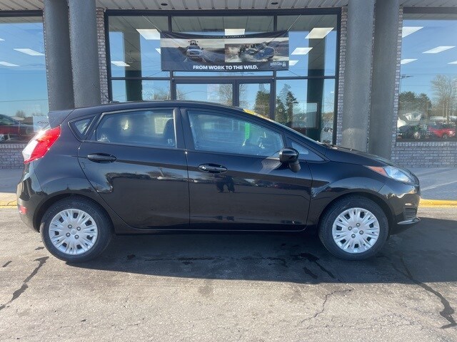 Used 2015 Ford Fiesta S with VIN 3FADP4TJ2FM203007 for sale in Reedsburg, WI
