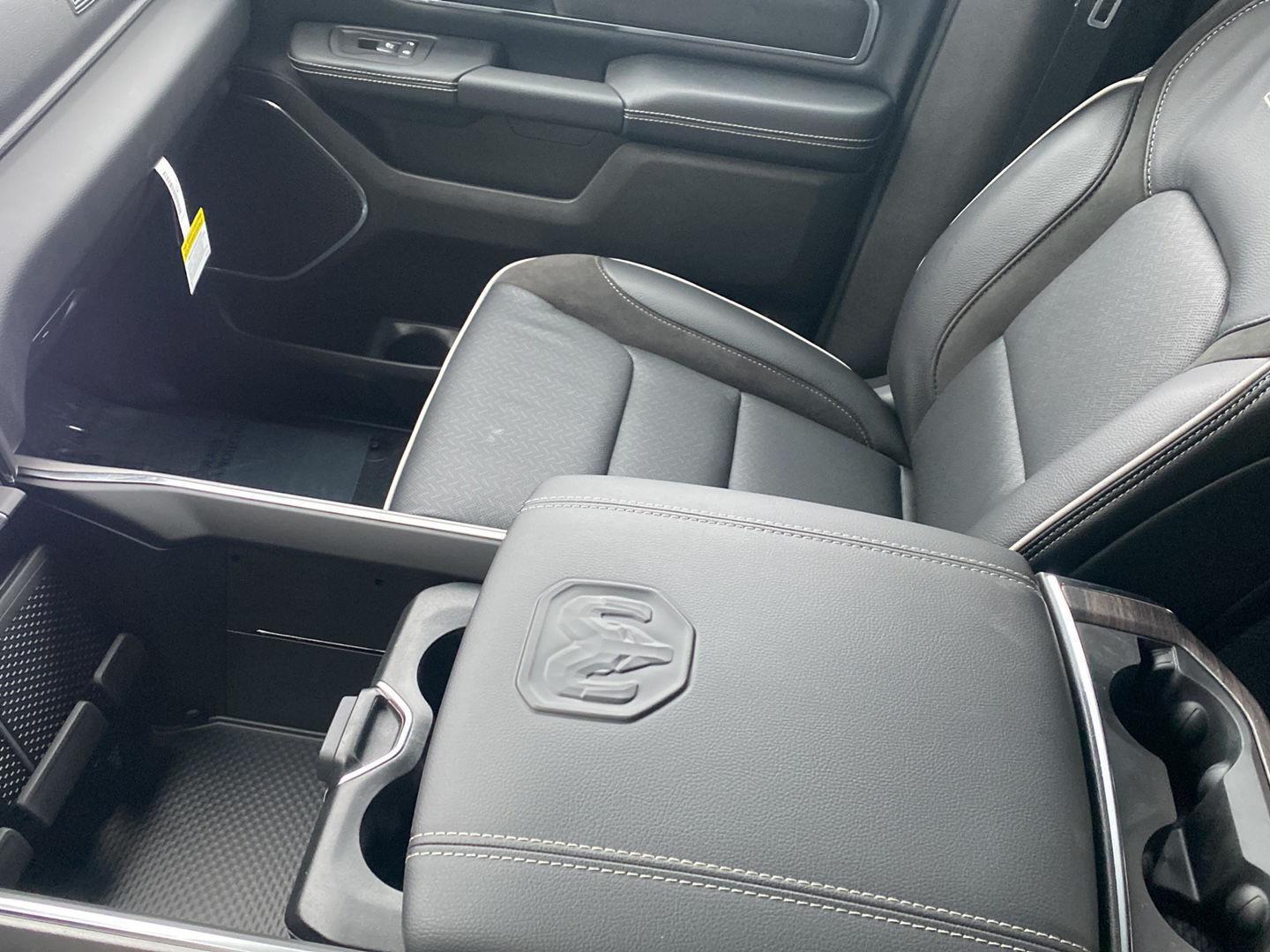 2026 RAM 1500 Laramie - Photo 16