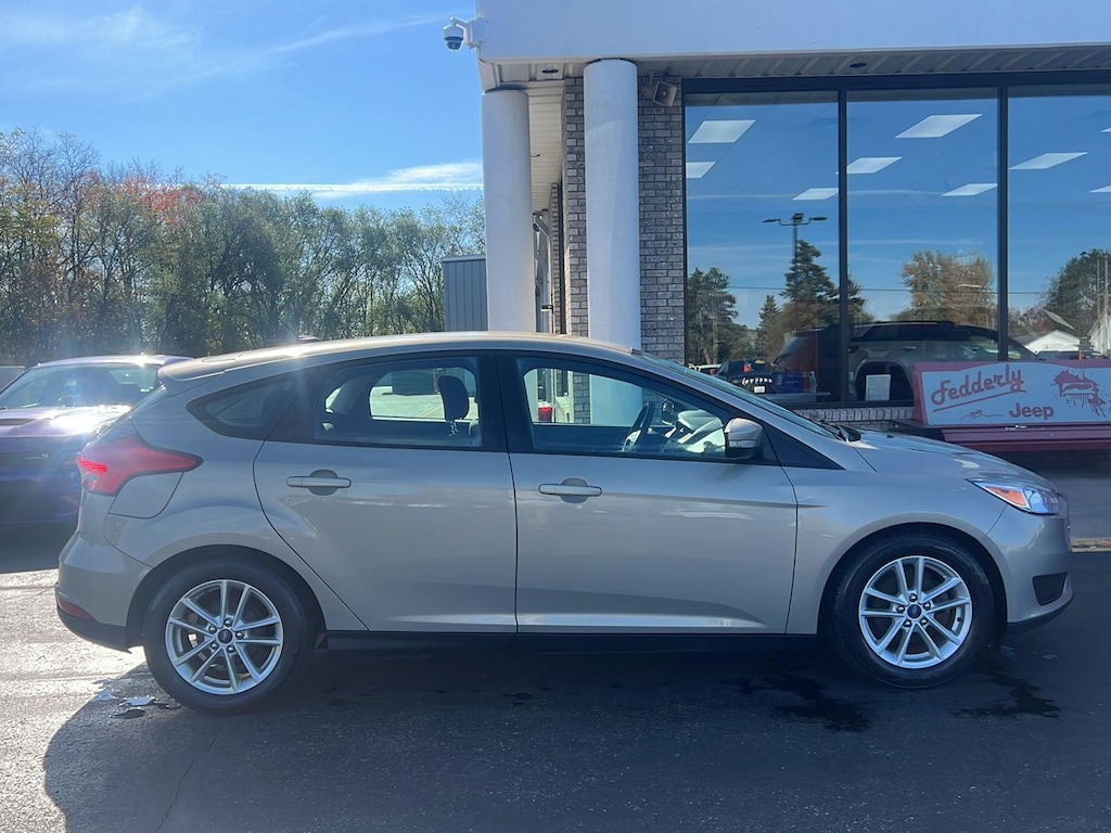 Used 2015 Ford Focus SE Hatchback