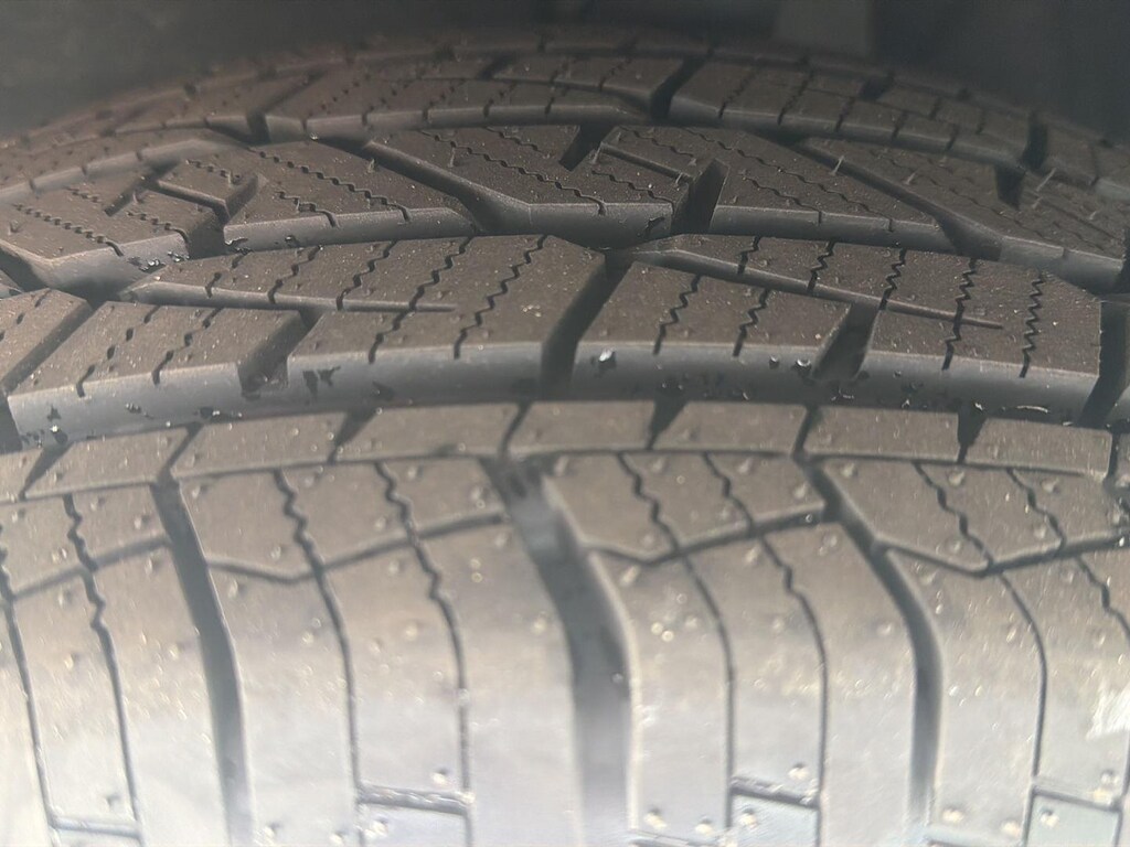 Used 2025 Chrysler Pacifica Select Van