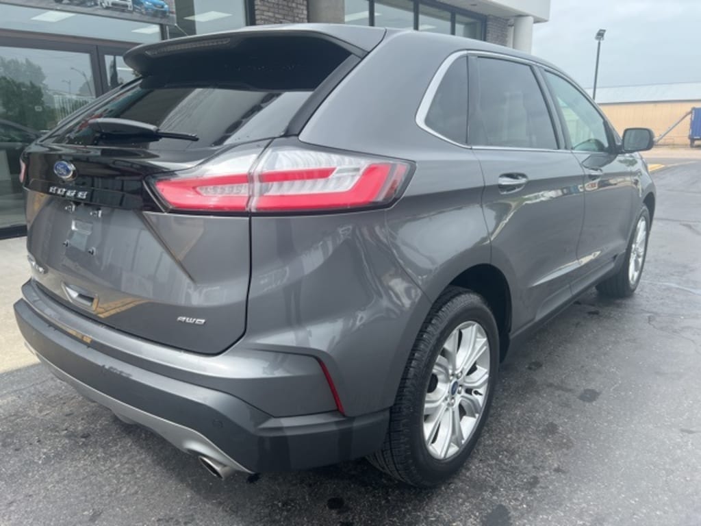 Used 2022 Ford Edge Titanium SUV