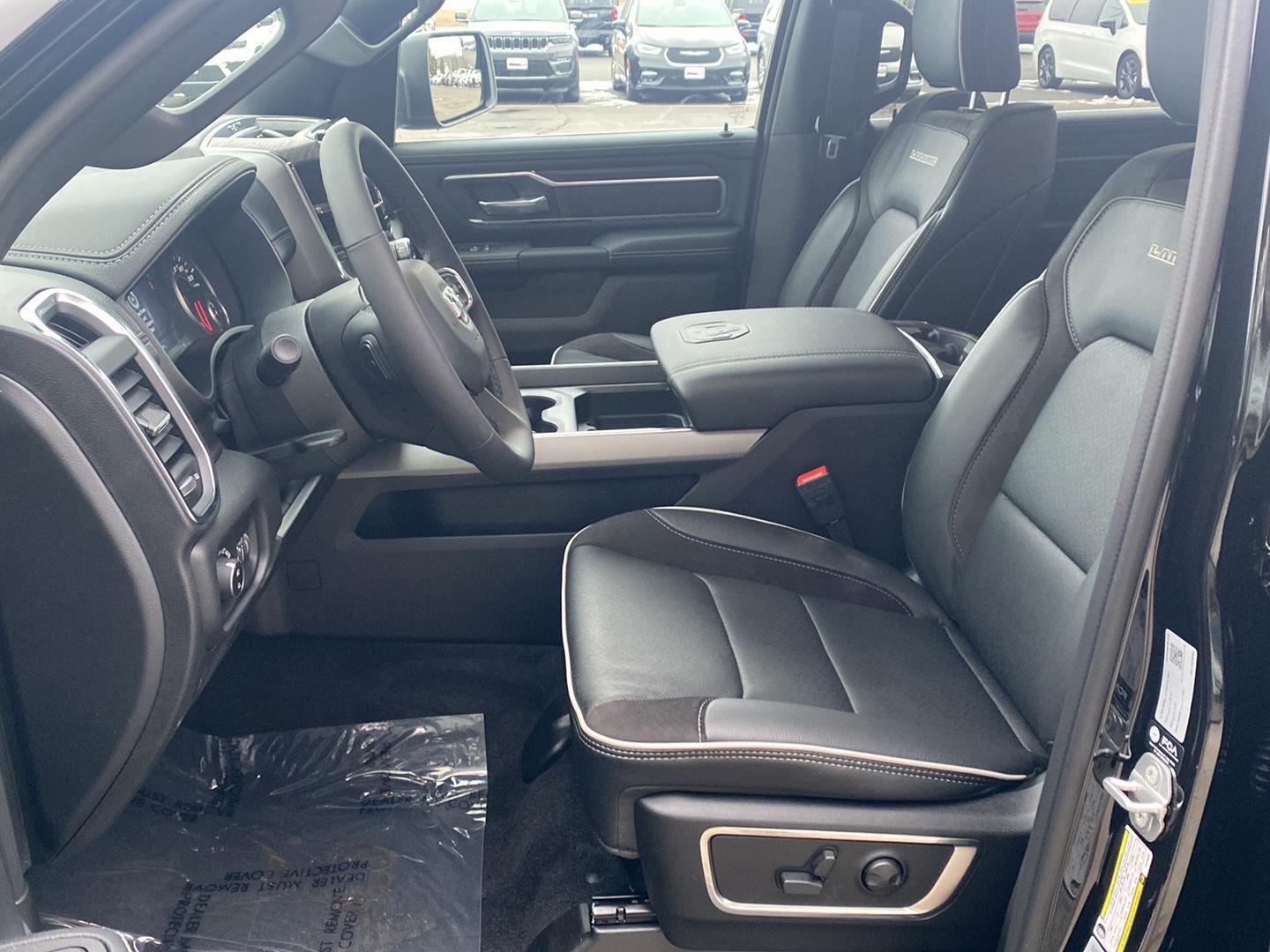 2026 RAM 1500 Laramie - Photo 7