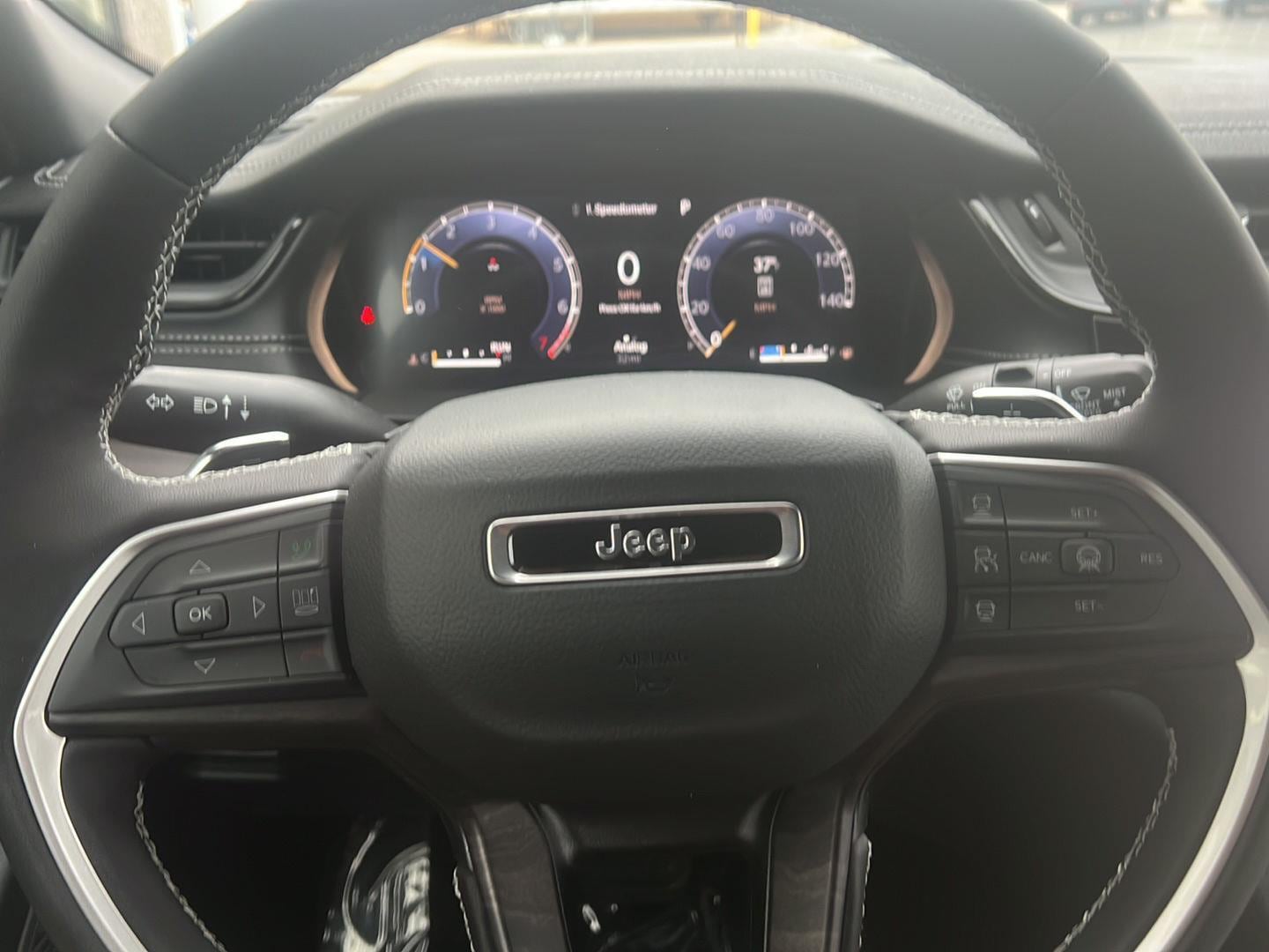 2026 Jeep Grand Cherokee Laredo - Photo 8