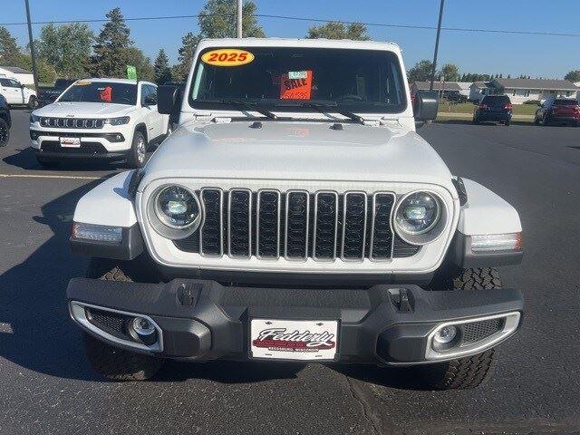 2025 Jeep Wrangler 4-Door Sahara - Photo 18