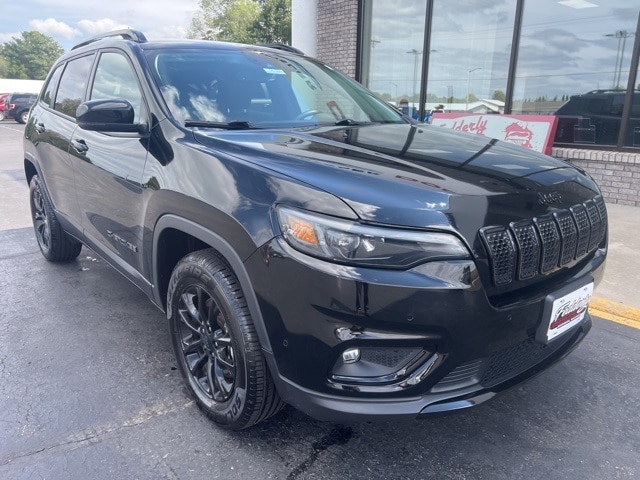 2023 Jeep Cherokee Altitude Lux