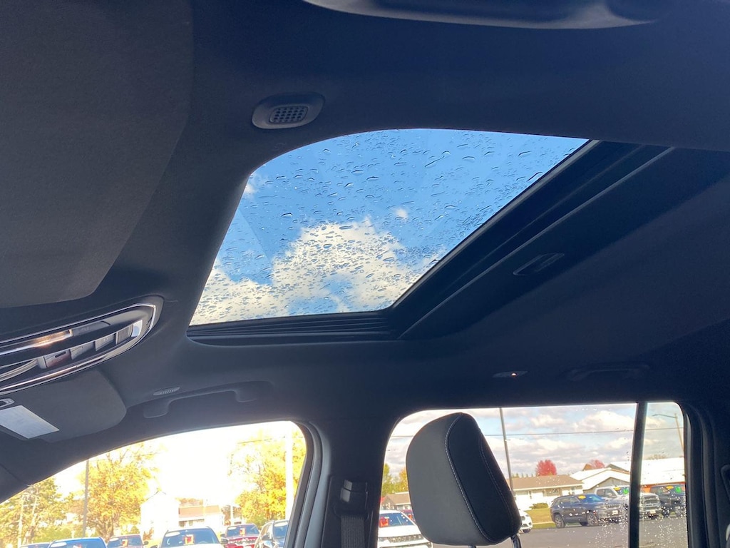 New 2025 Jeep Grand Cherokee L Laredo X Sport Utility